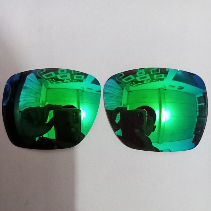Oakley Deviation emerald green polarized lens