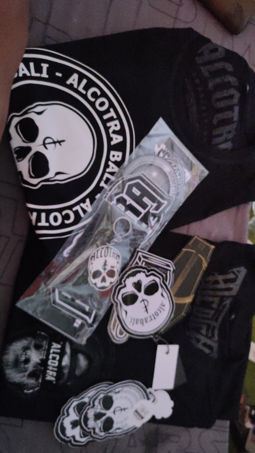 Ts Skull Round