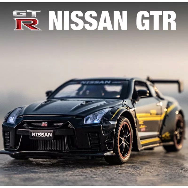 Diecast Mobil Nissan GTR R35 Recing Skala 1:32 Miniatur Mobil Mobilan Nissan GT-R50 Nismo