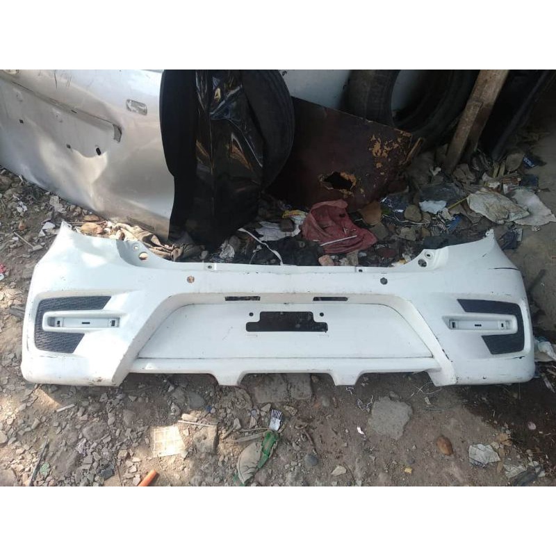 bumper belakang ayla 2016 2017 2018 2019 2020