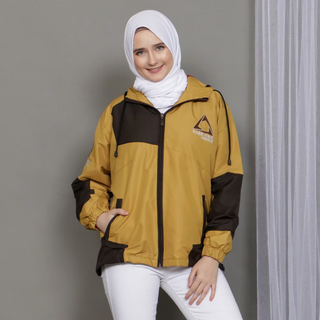 Jaket Parasut Hoodie Waterproof Wanita AMZ MOUNTLIGHT / Jaket Gunung Wanita