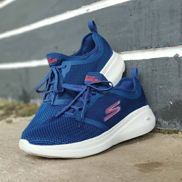 Skechers GO RUN FAST-INVIGORATE - 55102/NVRD