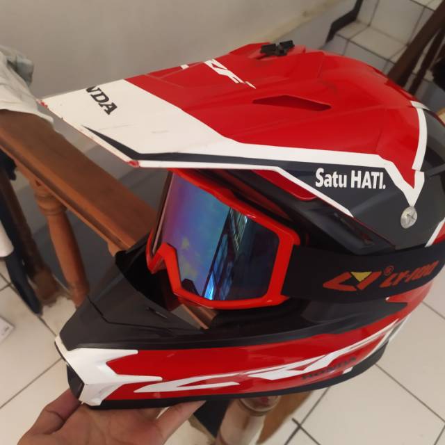 Helm crf original