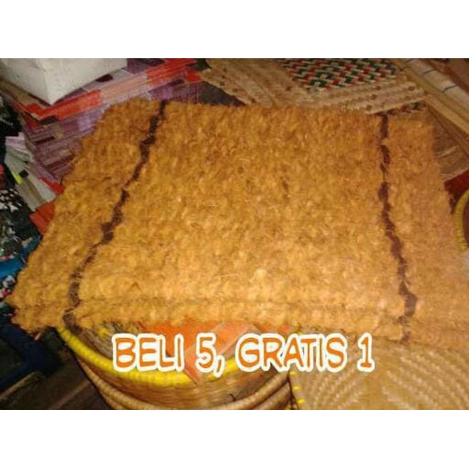Keset, Kesed Sabut serabut Kelapa, 50*40*2 cm. Dari Kebumen. aV j