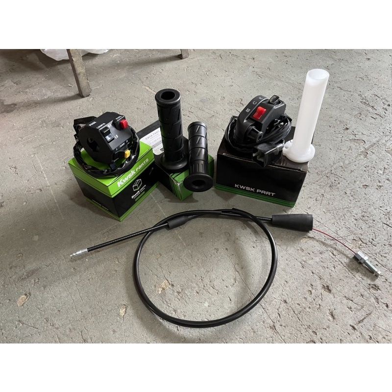 holder kanan kiri ninja R import saklar kiri  left button  kanan ninja ninin kwsk part tombol ninja 