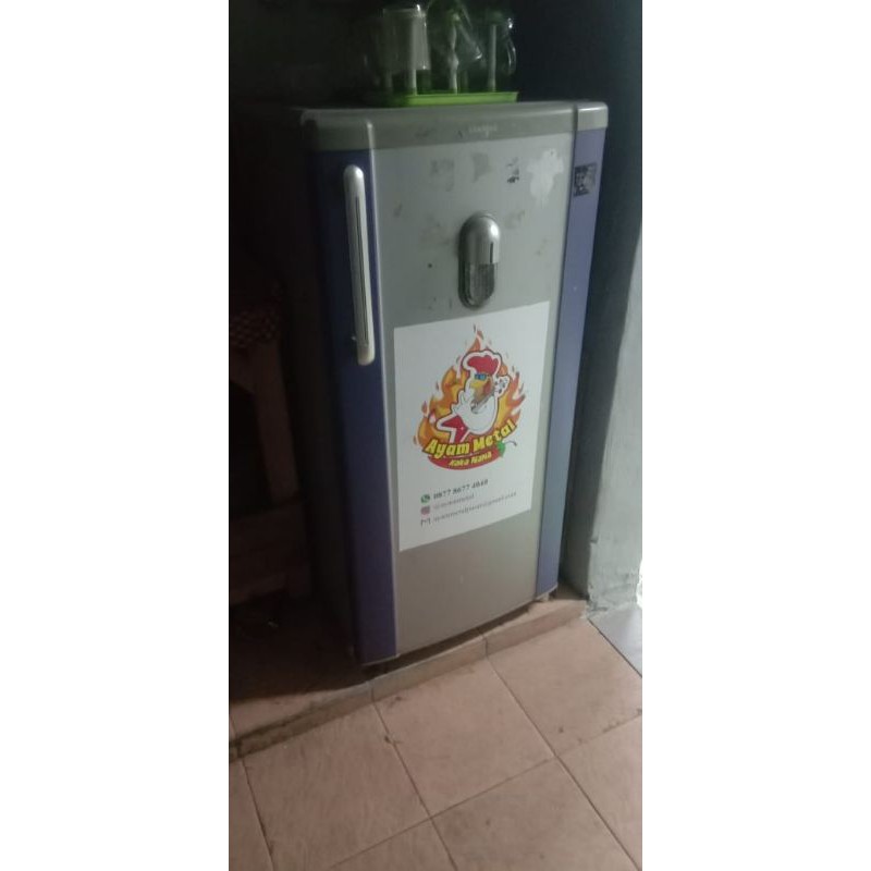 showcase bekas, kulkas bekas