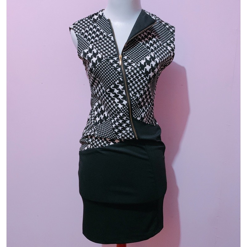 Preloved AVENUE Dress