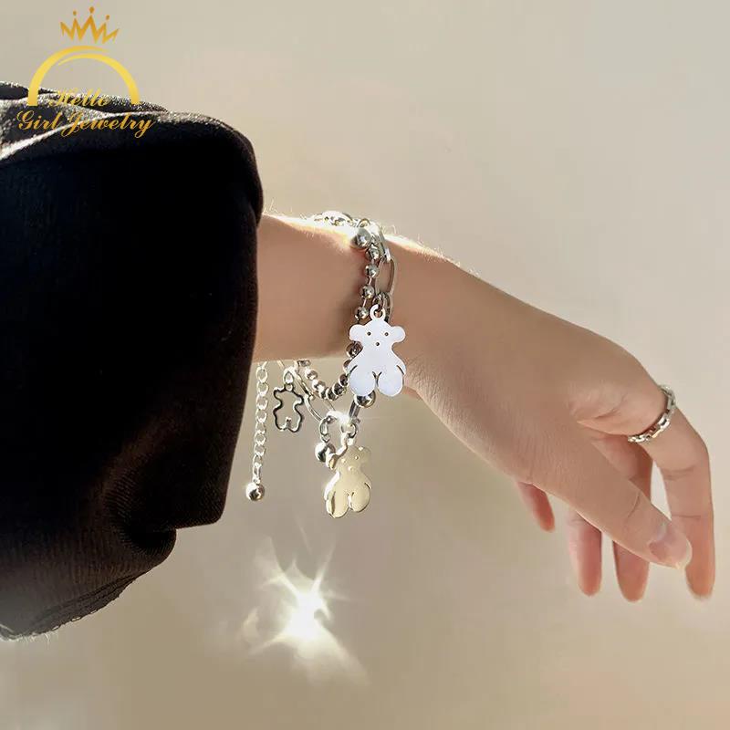 Gelang Rantai Charm Dua Layer Desain Beruang Bahan Tembaga Warna Silver