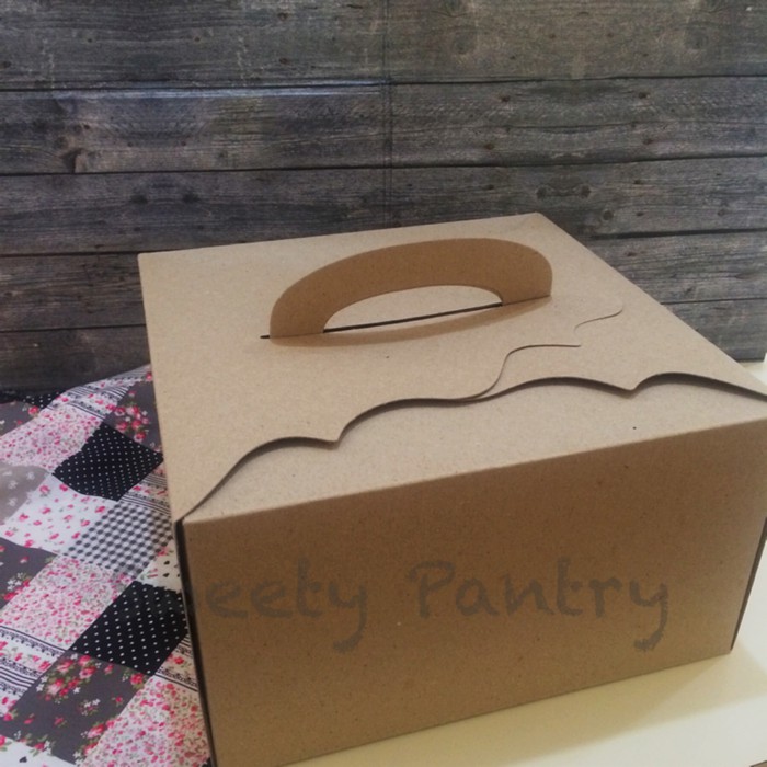 

packaging box / dus kue / gift box ukuran 25x25 model tenteng
