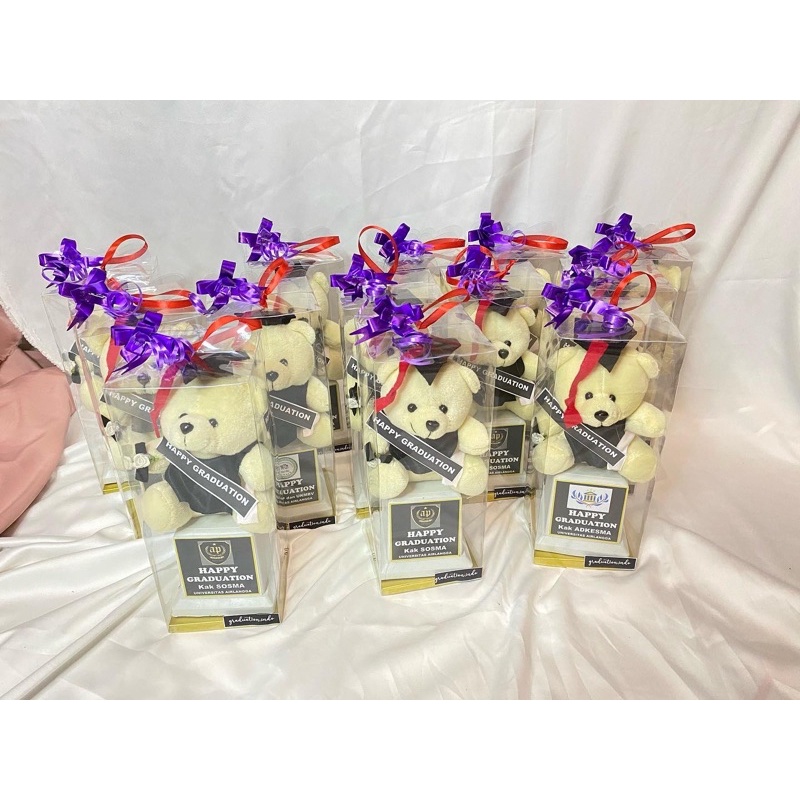 BONEKA BERUANG PIALA WISUDA