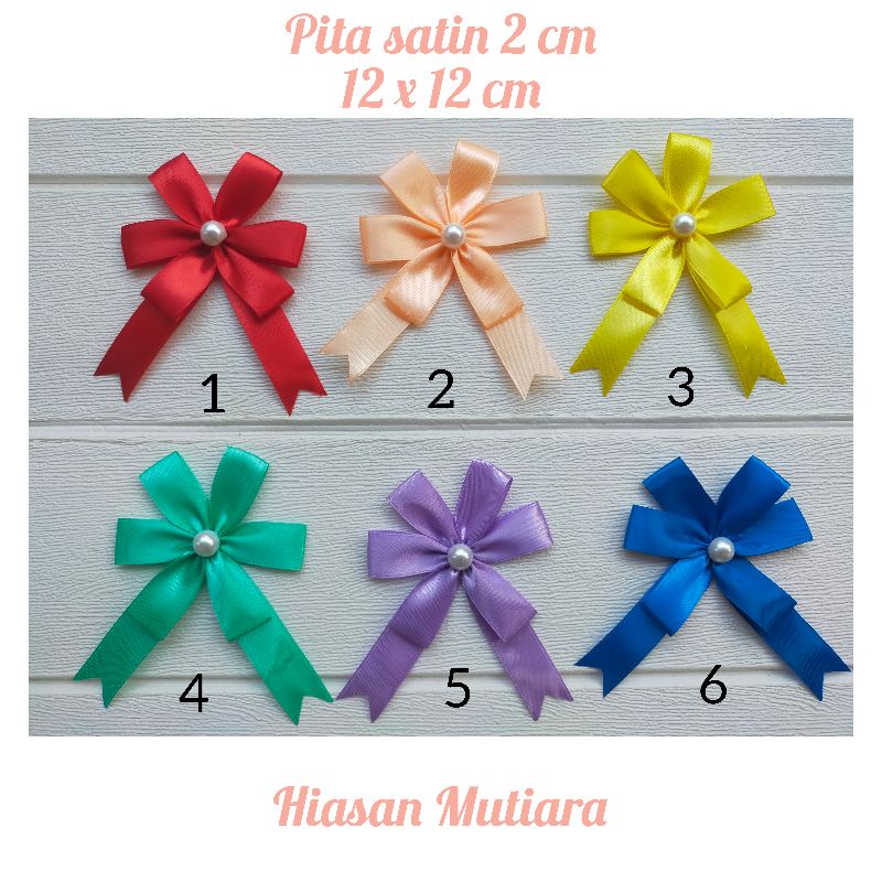 

Pita kado / pita hampers / pita souvenir / pita parcel / pita satin