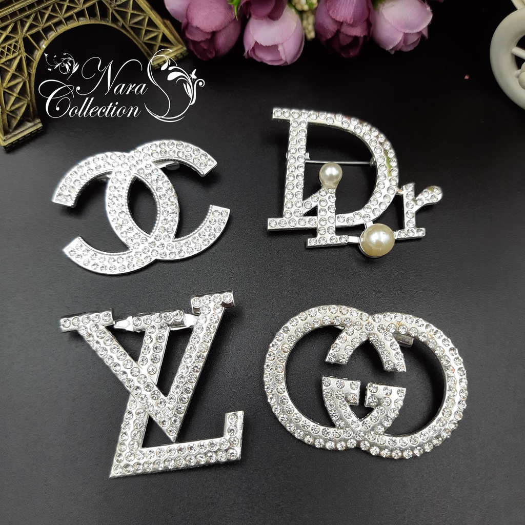 Bros Bahu Logo CC Silver Besar Full Permata Ala Chanel DiorA Lv GucciA Cantik Mewah Elegan