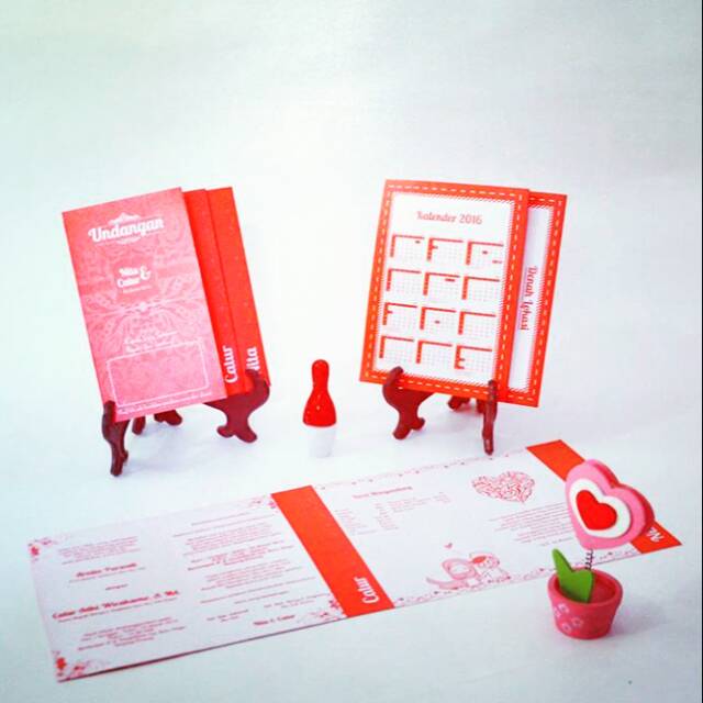 

Undangan Unik costum model tanggalan (Kalender)