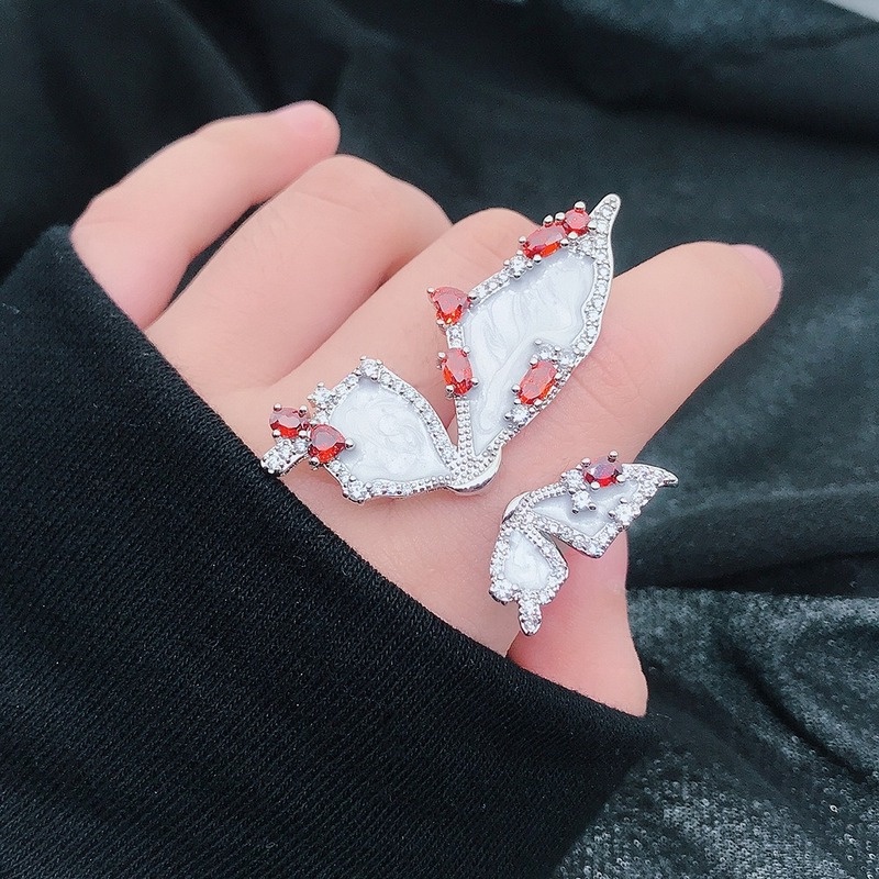 Fashion Diamond Butterfly Ring Delicate Romantic Ring