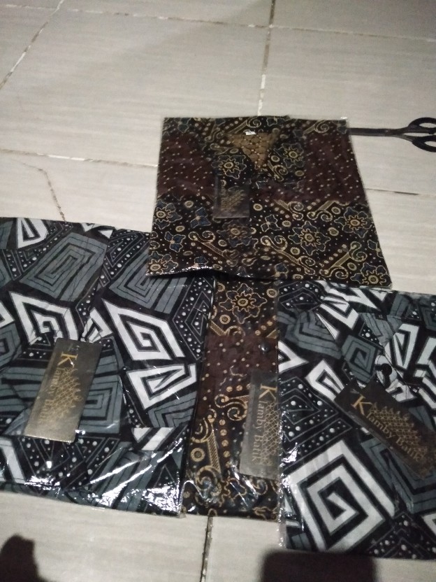 Couple Batik Ayah Anak Motif Mozaik Abu Size Anak Terlengkap