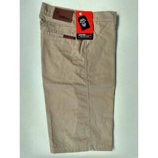  Celana  Pendek  Pria  Bahan Chino Halus Warna  Cream  Size 27 