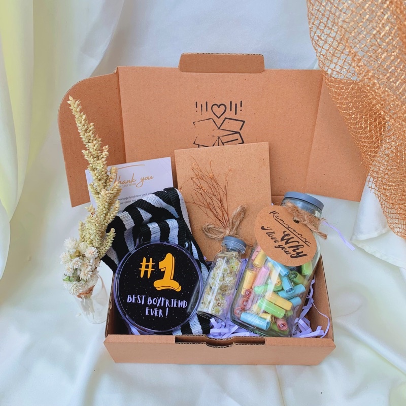 

[BACA DESKRIPSI!!!] HAMPERS MEDALI LOVE IN JAR GIFTBOX KADO ANNIV, ULTAH, SEMPRO, SEMHAS