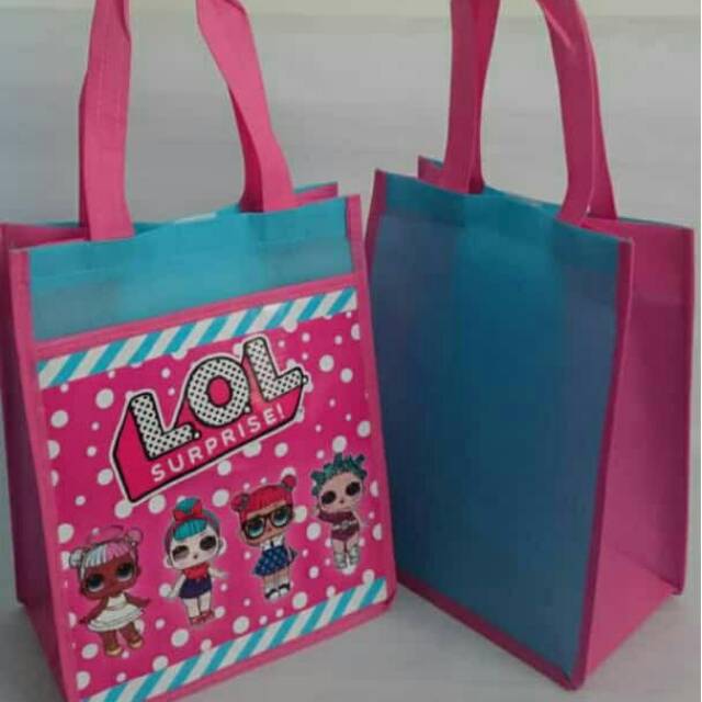 

Goodie bag ultah kantong LOL