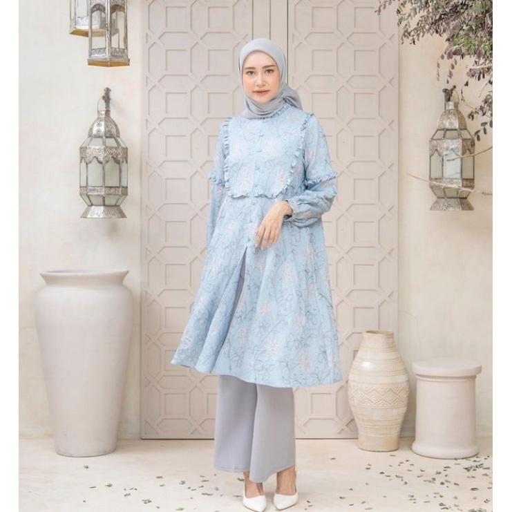 Emily Tunik Heaven Lights booked