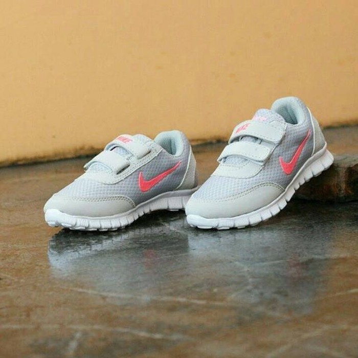 sepatu nike anak laki laki original