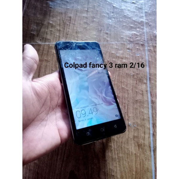 Colpad fancy 3 ram 2/16 minus layar sentuh dan bonus lenovo a2010