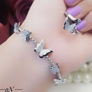 Titanium Set Gelang dan Cincin Wanita C6864