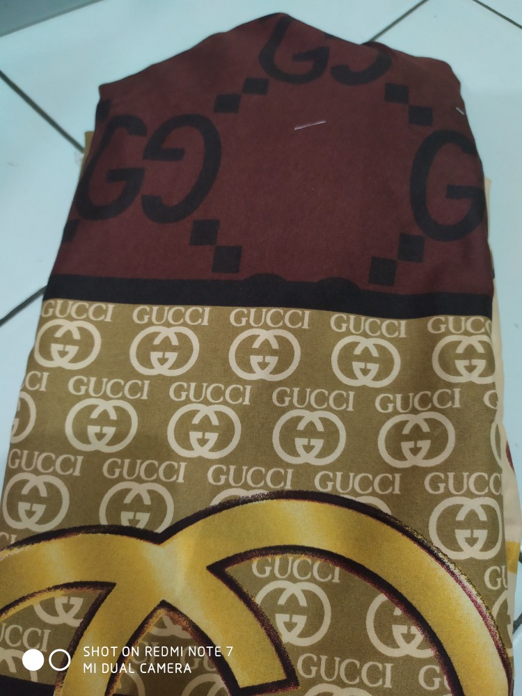Fata_sprei  Fata Gucci Uk.120x200/100x200/90x200