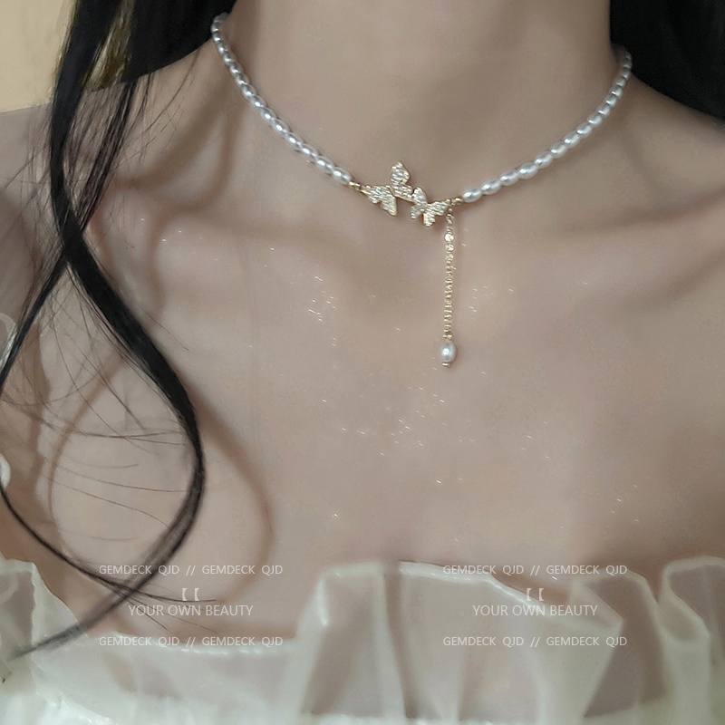 Kalung Choker Rantai Desain Kupu-Kupu Aksen Mutiara Kristal Untuk Wanita