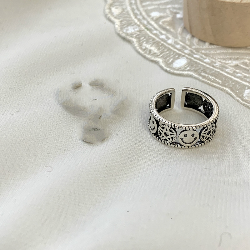 Cincin Kepribadian Bentuk Bintang Smiley Gaya Korea