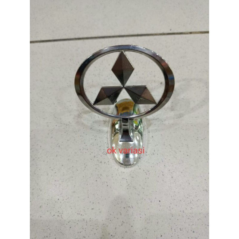 Emblem Kap mesin logo Mitsubishi