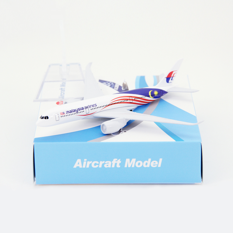 Miniatur Diecast Pesawat Terbang Malaysia Airlines A350-900 Bahan Metal Alloy Ukuran 16CM / 20CM Untuk Koleksi