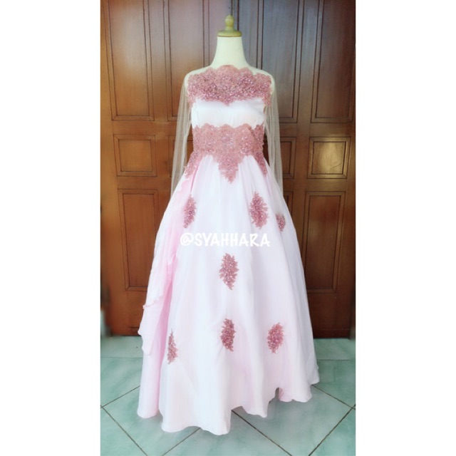 Dress Pesta Satin Aplikasi Payet