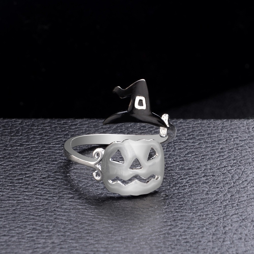 Mrmonstelucu Halloween Ghost Penyihir Sapu Cincin Jari