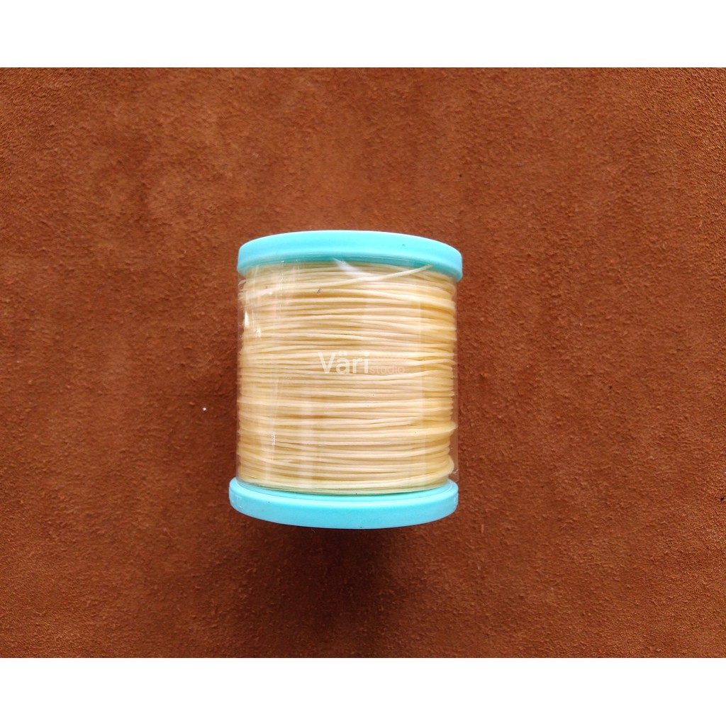Varileather Benang round wax 0.6mm