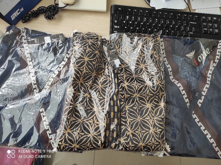 Deara - Busan Blouse Batik Wanita