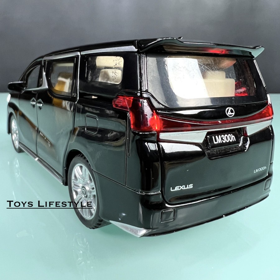 Mainan Mobil Diecast Lexus Alphard LM300H 1:32