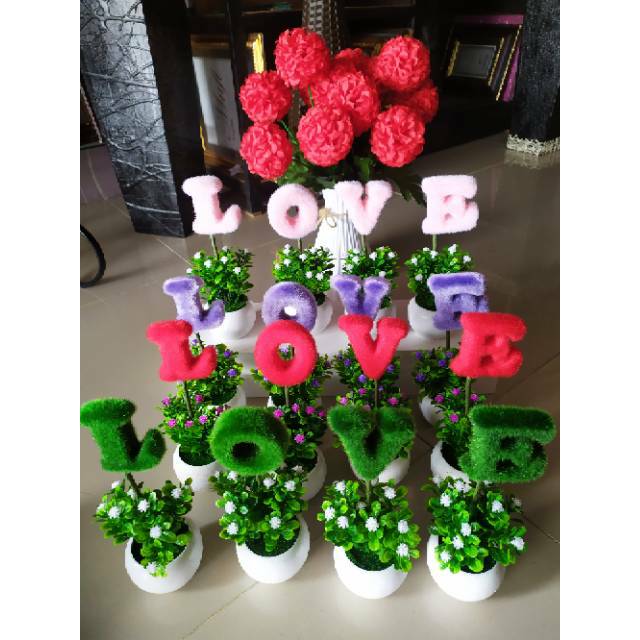 Pajangan love /pajangan dinding /pajangan rak dinding