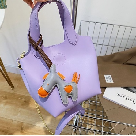 ( 2PC 1KG ) GTBI998878950 New Arrival  !!!  Tas Selempang Wanita Import  Premium Terbaru+ASESORIS