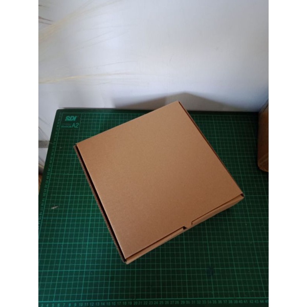 

KARDUS 25x25x7 CM | DIE CUT | KOTAK KARTON | BOX PACKING | gift box | kotak kardus |
