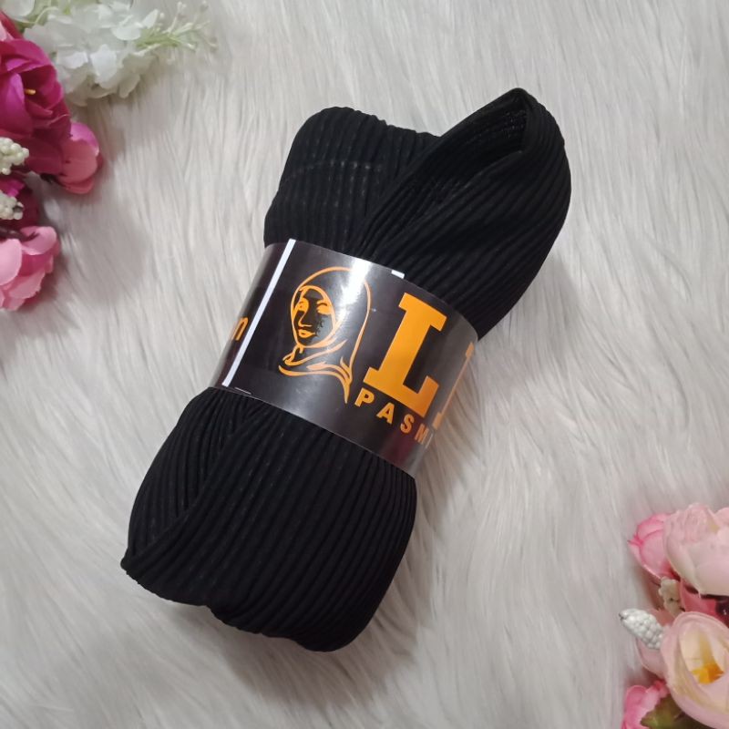 kerudung pashmina warna hitam full plisket premium