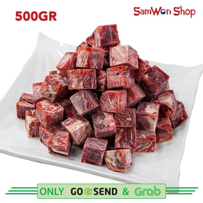 

Steak | Saikoro Wagyu Beef Meltic Cube Steak 500 Gr / Daging Sapi Wagyu Frozen