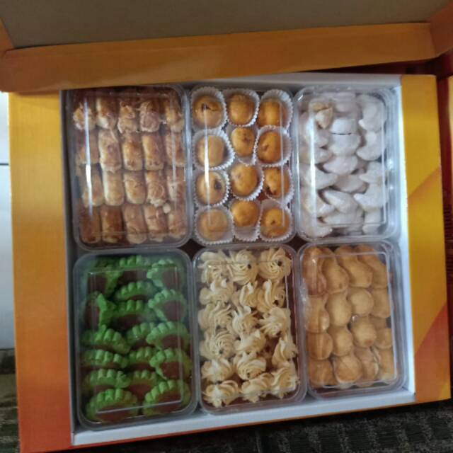 

Aneka Kue nastar lebaran