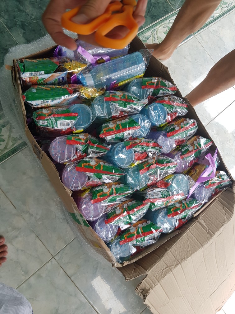 Parcel Bingkisan Snack + Botol Minum 500 Ml Kemasan Ulang Tahun