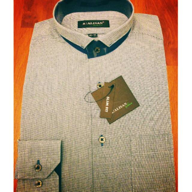 Alisan Lengan Panjang Motif Kotak Kerah KoKo Slimfit