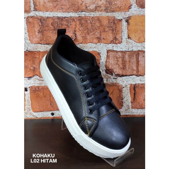 sepatu casual cewek , sepatu sneakers wanita kualitas import merk KOHAKU