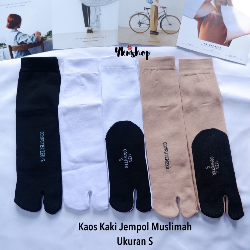 Kaos Kaki Jempol Wanita Muslimah