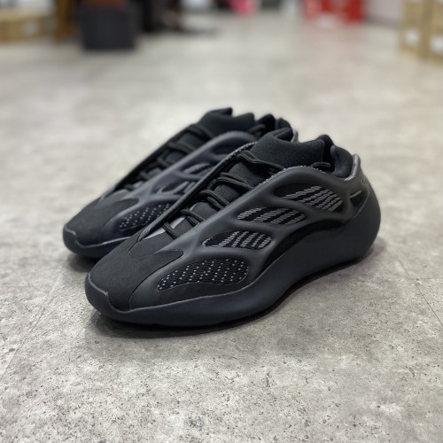 Adidas Yeezy Boost 700 Alvah 100% Original BNIB - 7.5