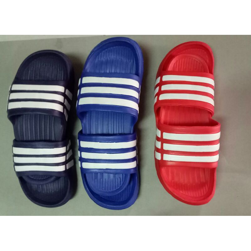 Sendal model adidas garis