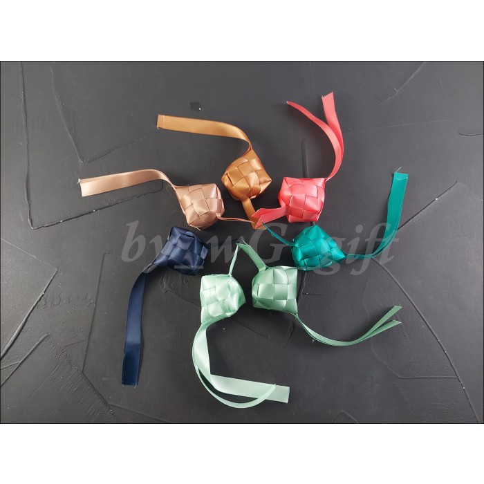 

Hiasan Idul Fitri - Ketupat - Satin Premium ; Lebar 1.2 cm