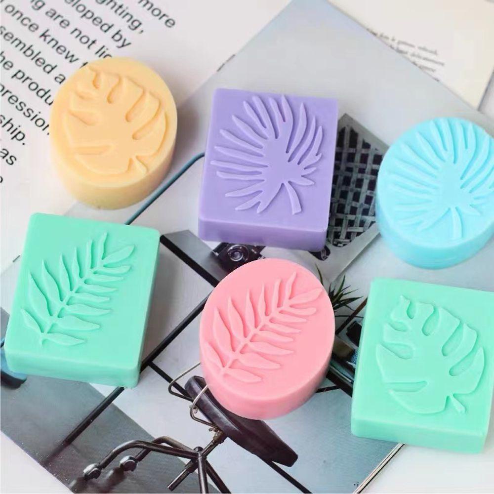 Suyo Cetakan Sabun / Kue Handmade DIY Bentuk Daun 4 / 6 Lubang Bahan Resin